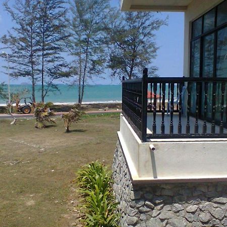 Mersing Beach Resort Esterno foto